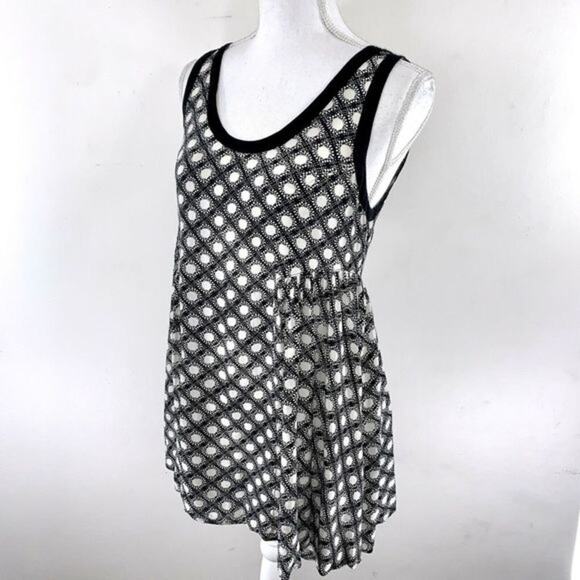 FREE‎ PEOPLE Mini Dress Size XS Floral Pleated Sleeveless Black White Zip - Picture 2 of 4